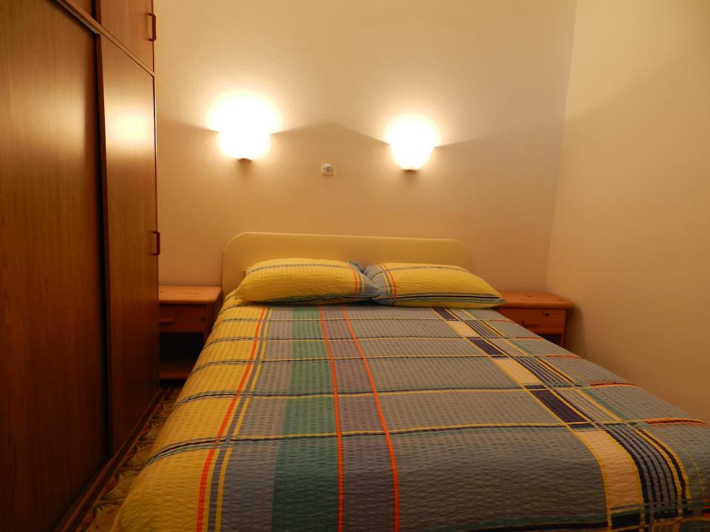 Apartment Mihalj Jadrija-Ground Floor الغرفة الصورة